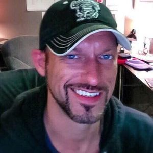 Meet your Posher, Troy